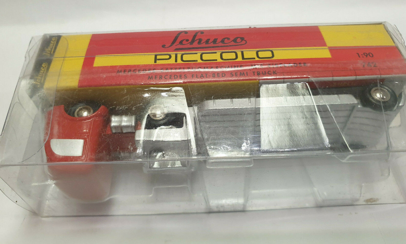 Schuco 742 Piccolo Mercedes-Benz Sattelzugmaschine mit Tieflader M