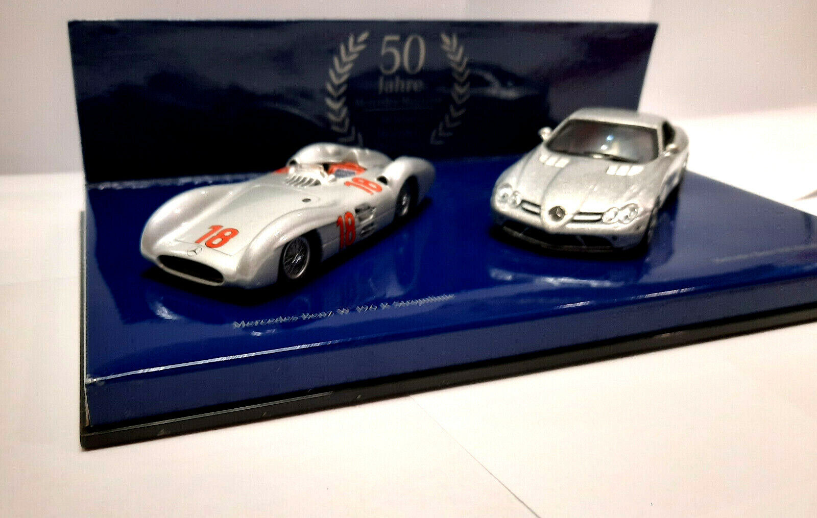 SLR McLaren Mercedes Minichamps - Mercedes-Benz Benz 1:43 Moss