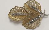 Antike Brosche goldfarben mit Markasiten -