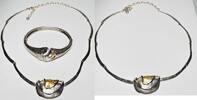 Silber 835er und Gold 585er Schmuck   Abstraktes Collier von Perli aus Gold 585 & Silber 835 Set getragen und befindet sich in einem guten Zustand