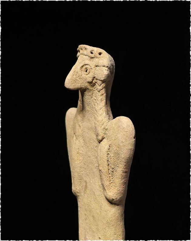 Ancient art Detailed tall Syro-Hittite mother godess astarte figure ...