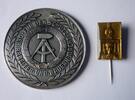 Deutschland/ Deutsche Demokratische Republik Medaille - Nationale Volksarmee Stadtkommandantur der Hauptstadt der DDR Berlin -