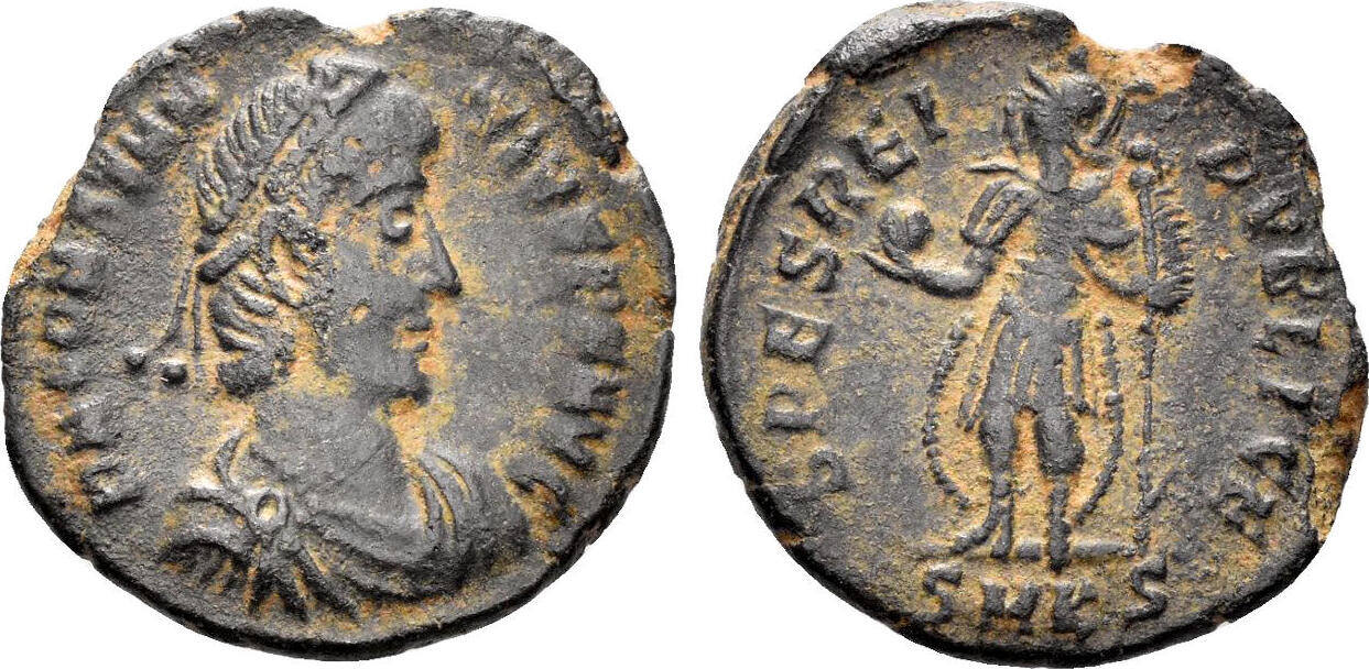 Roman Empire Half Centenionalis Constantius II. 337-361 AD. Emperor holding  globe and spear